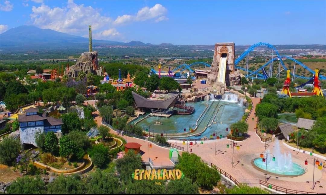 Sunset Valley Village Motta Sant' Anastasia Luaran gambar